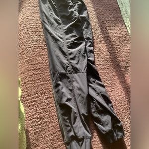 Lululemon purple joggers